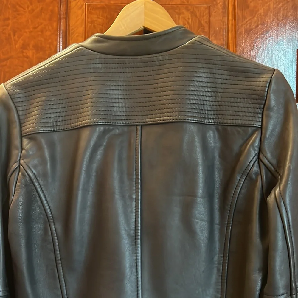 Real leather jacket - Picture 4 of 8